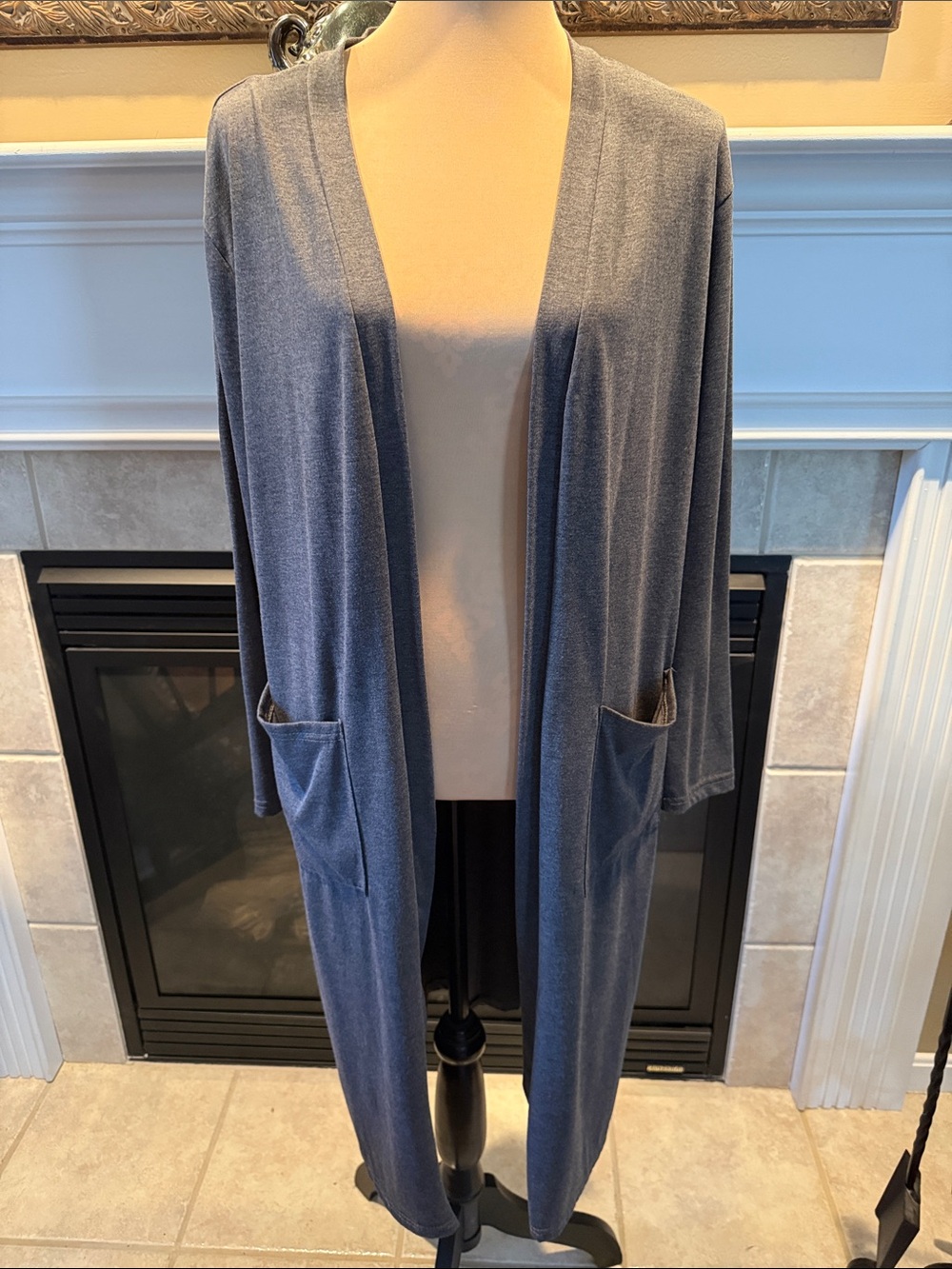 Long Open-Front Cardigan in Grey Large Button Back Pockets